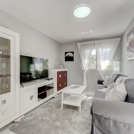 Sea View Penthouse Sunshine Urbania アパート