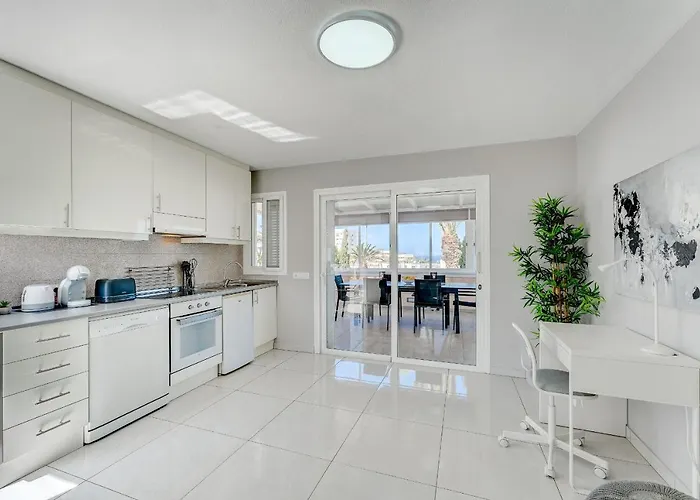 Sea View Penthouse Sunshine Urbania 美洲海滩