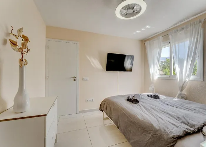 Sea View Penthouse Sunshine Urbania 美洲海滩