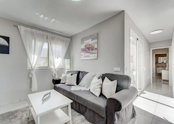 Sea View Penthouse Sunshine Urbania Apartman *